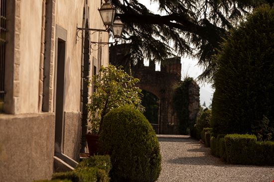 Castello di Bornato Castello di Bornato  